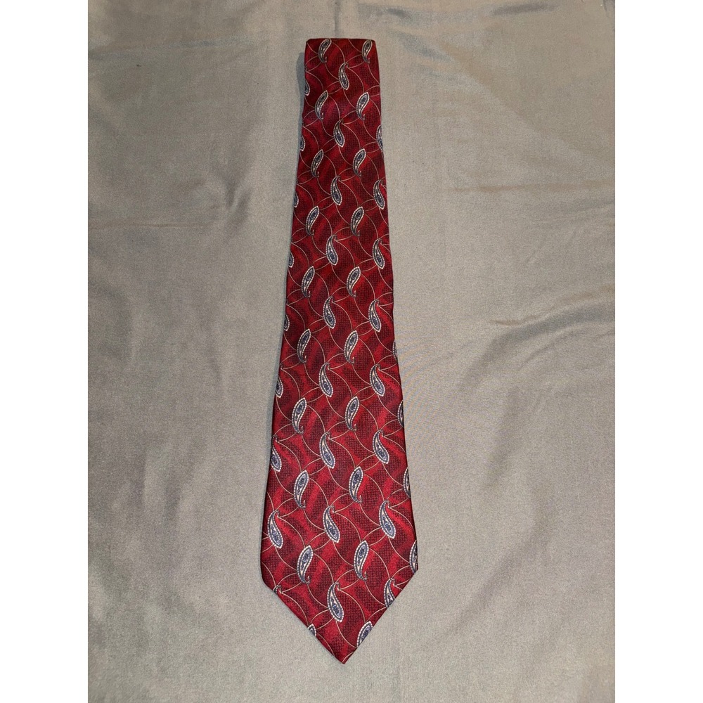 Arrow Mens Silk Necktie Red Paisley Printed in Italy WPL 2831 Classic Formal Tie